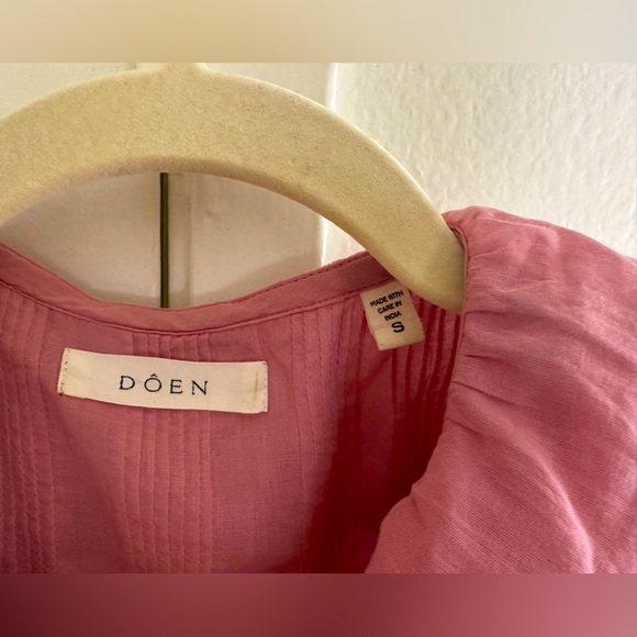 Doen  Rare River Calypso Pink Ruffled Sheer Blouse Size S excellent condition - Picture 2 of 7